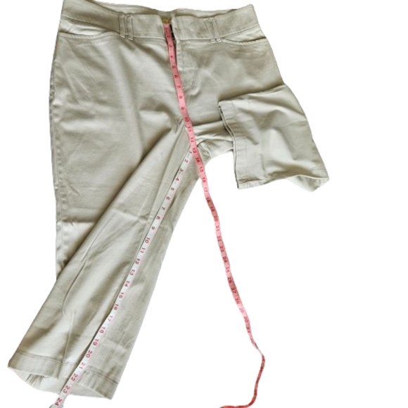Circle of Life brushed very pale green/gray cotton capri pant size 18 - Picture 8 of 8